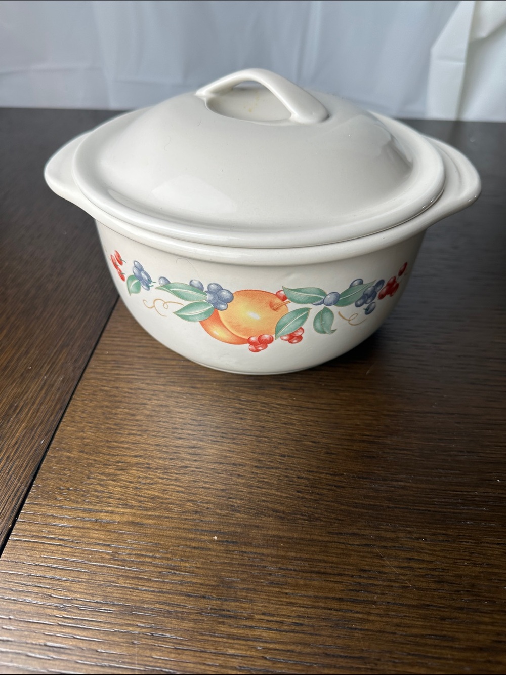 Corelle Coordinates Stoneware Abundance Pattern 1 1/2 quarts With Lid